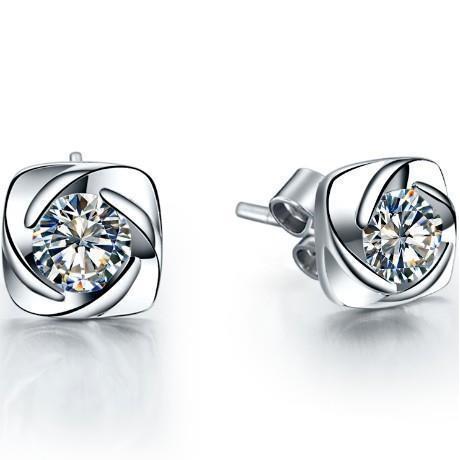 Flower Style Women Diamond Engagement Ring White Gold Stud Earrings