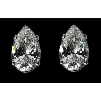 natural pear diamond 3ct earring front view