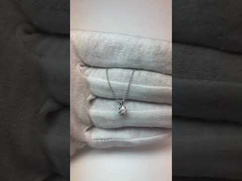 0.85 Carats Women Diamond Necklace Pendant White Gold