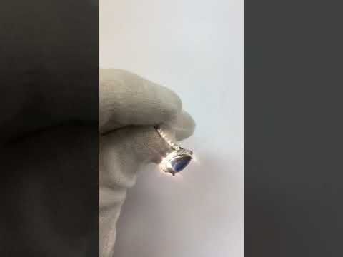 4.30 Carats Sri Lankan Sapphire And Diamonds Ring White Gold 14K