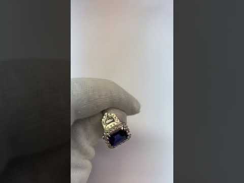 New on hand  Sparkling Unique Lady’s   Halo Emerald Ceylon Sapphire Anniversary Diamond Ring