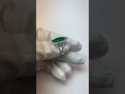 Marquise Cut Green Emerald & Round Diamond 6.50 Carats Anniversary Ring