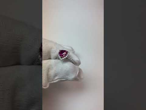 3.35 Carats Heart Pink Sapphire And Round Small Diamonds Gemstone Ring