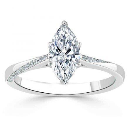 Prong Set Sparkling Diamonds Wedding Gold White Solitaire Ring with Accents