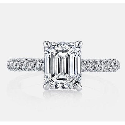 Prong Set Sparkling   Antique Lady’s  Style White Elegant Gold Diamond Solitaire Ring with Accents