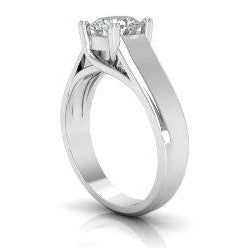 Big Unique Lady’s Solitaire White Gold Diamond 