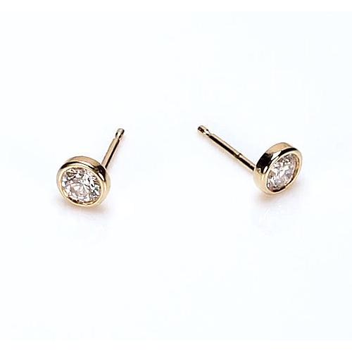 Round Bezel  Natural Lady’s Vintage Style White Gold Diamond  Stud Earrings