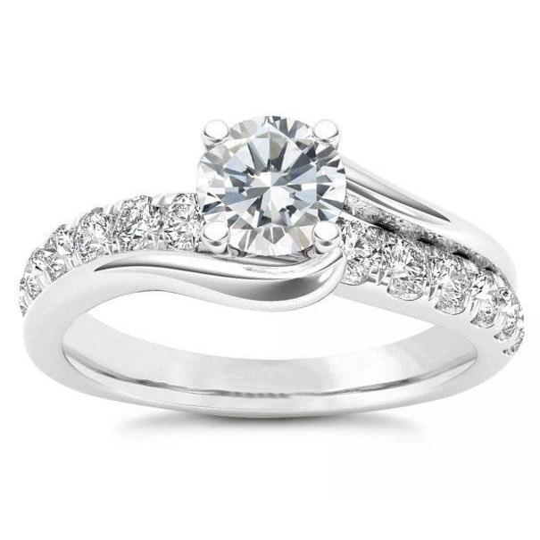 Round Cut Sparkling Unique Solitaire Ring with Accents White Gold Diamond 