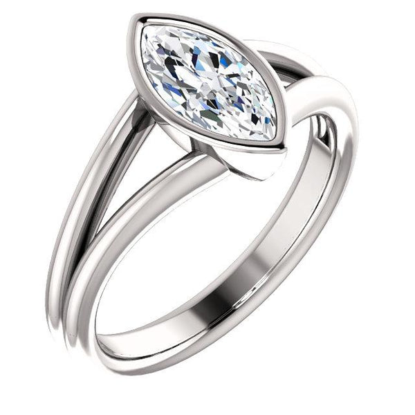 Split Shank Woman's  White Gold Weeding Anniversary Solitaire Diamond Ring  