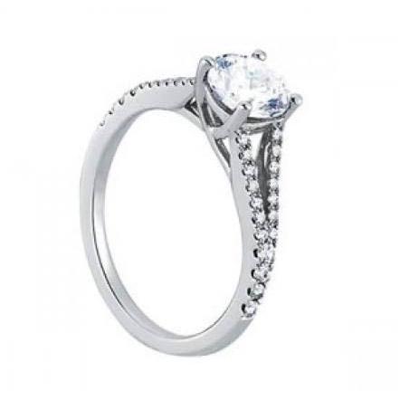  Fancy Lady’s Style White Gold Diamond Solitaire Ring with Accents   