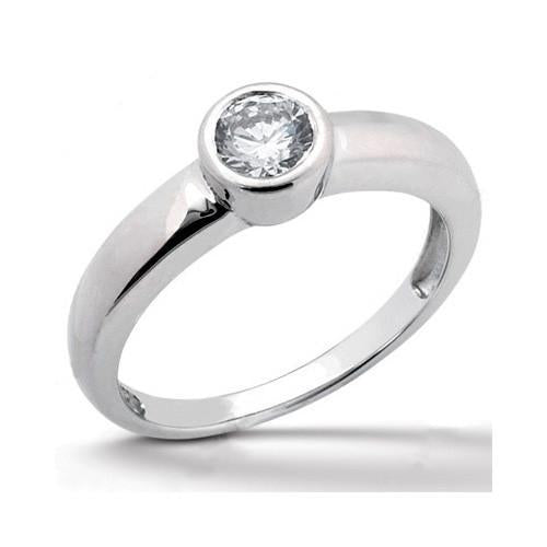 High Quality Sparkling Unique Solitaire White Gold Diamond Ring 