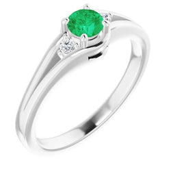 Three Stone Ring 0.85 Carats Natural Earth Mined Diamond And Green Emerald Women Jewelry
