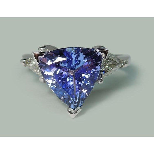 Three Stone Ring White Gold   Trilliant Cut Blue Diamond Gemstone Gemstone Ring