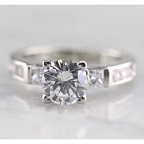 Three Stone Round Diamond Engagement Ring F Vs1 Vvs1 White Gold 14K 1.50 Carats Solitaire Ring with Accents